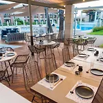 Nikopolis Hotel
