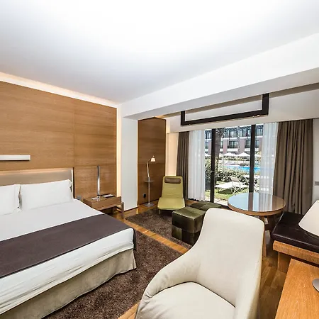 Nikopolis Hotel 5*