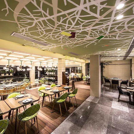 Nikopolis Hotel 5*