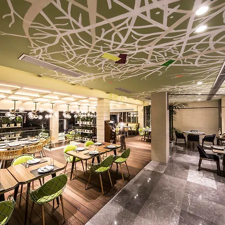 Nikopolis Hotel 5*