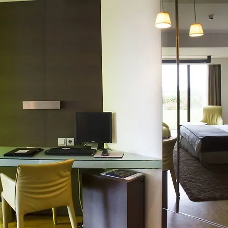 Hotel Nikopolis 5*