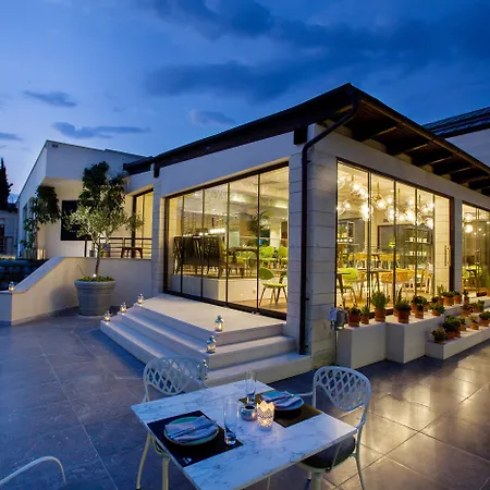 Отель Nikopolis 5*
