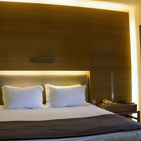 فندق Nikopolis 5*