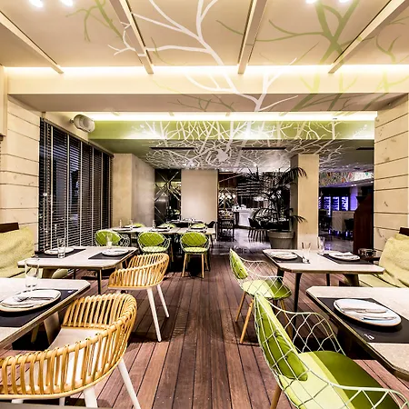 Nikopolis فندق 5*